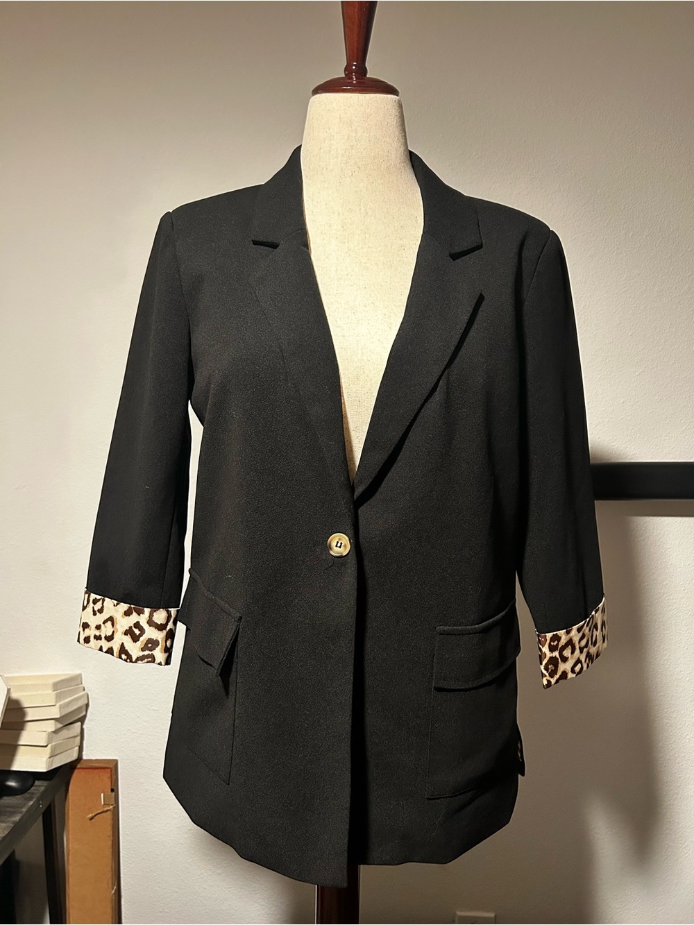 Black Women's Single-Button Blazer with Leopard Cuff and Lining